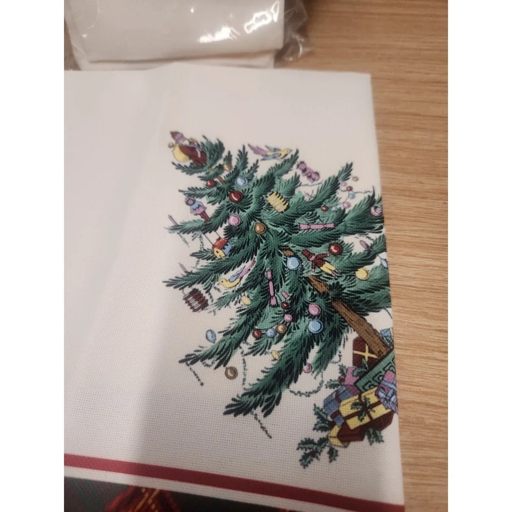 Spode Christmas Tree Tartan Set Of Four Napkins 20